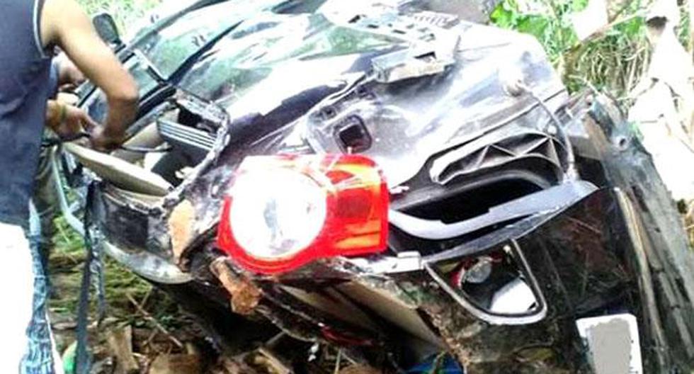 Exarquero de Alianza Lima sufrió accidente y así quedó su auto. Una de sus hijas falleció. (Foto: Facebook)