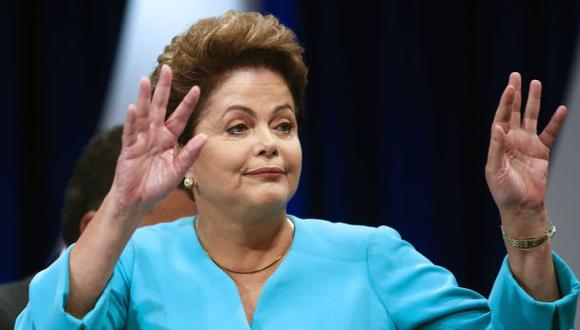 Brasil: Dilma sufre baja de presión después de agresivo debate