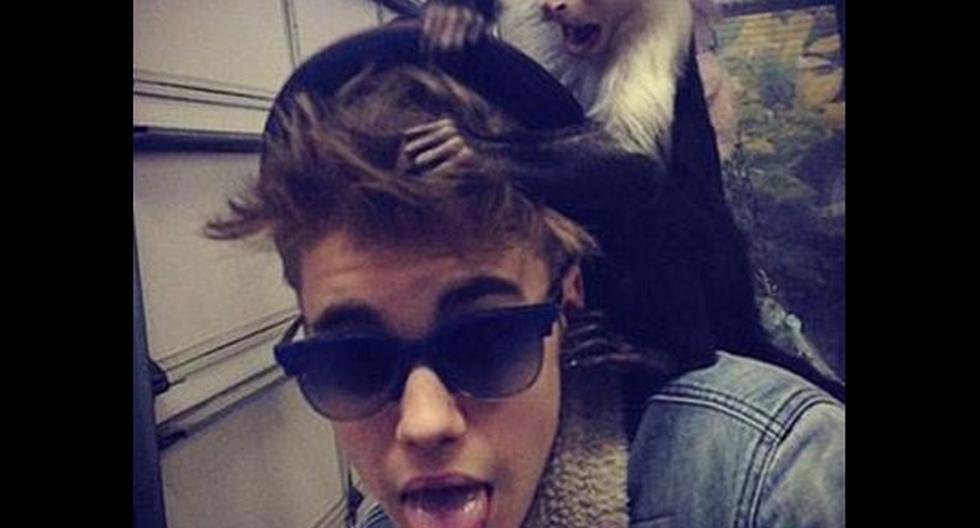 Justin Bieber y su mono Mally. (Foto: Twitter)