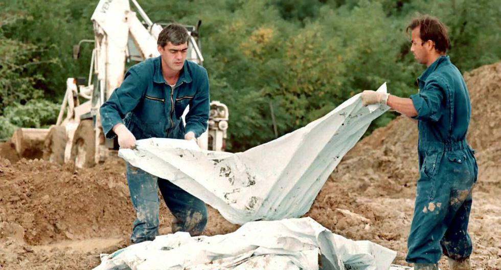 Durante el genocidio emprendido por los serbiobosnios en Srebrenica fueron asesinados más de 8 mil musulmanes, con la excusa de realizar una limpieza étnica en el país. (Foto: Odd Andersen / AFP / Archivo)