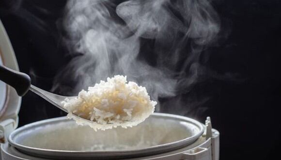 Con estos simples trucos tu arroz dejará de saber ahumado (Foto: Freepik)