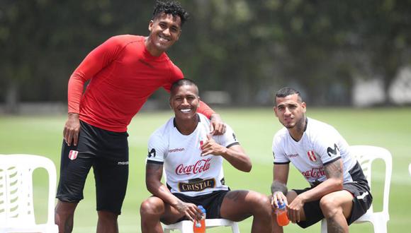 Juan Reynoso se refirió a la posibilidad de jugar con Pedro Aquino y Renato Tapia. (Foto: FPF)