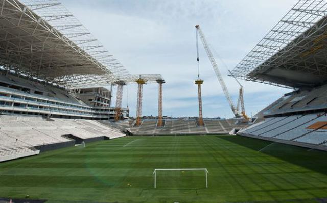 Brasil: A cuatro meses del mundial los estadios siguen en obras - 1