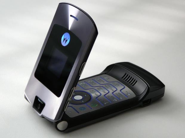 Motorola Razr V3 plegable, Una patente muestra el diseño de la nueva  versión del móvil, TECNOLOGIA