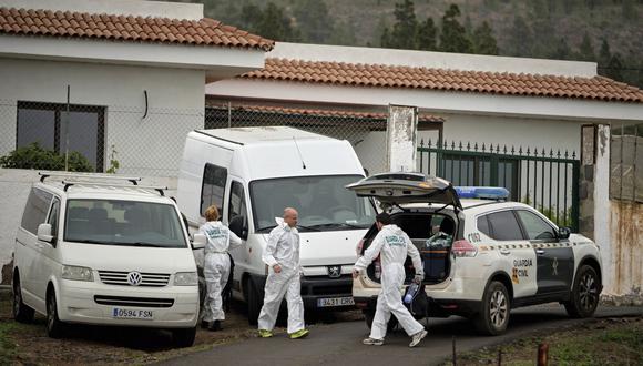 El municipio de Adeje, situado al lado del mar, está rodeado de montañas llenas de cuevas y barrancos. (Foto: AP).