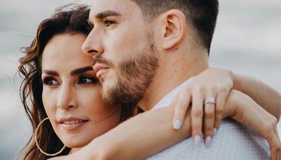 Carmen Villalobos y Sebastián Caicedo están disfrutando de su matrimonio, pero la actriz ha confesado que existe algo que la molesta de este nuevo estado civil (Foto: Instagram)