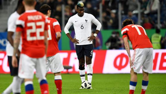 FIFA sancionó a la Federación Rusa de Fútbol por cánticos racistas contra Pogba. (Foto: AFP)