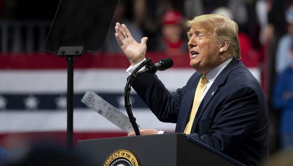 El presidente de los Estados Unidos, Donald Trump, hace un gesto mientras se dirige a un mitin de "Keep America Great" en Colorado Springs. (Foto: AFP)