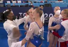 Simone Biles y el gran gesto que tuvo con gimnastas rusas pese a perder la medalla de oro | VIDEO