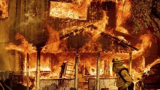 EE.UU.: casi 3.000 bomberos batallan el incendio más grande del año en California | FOTOS
