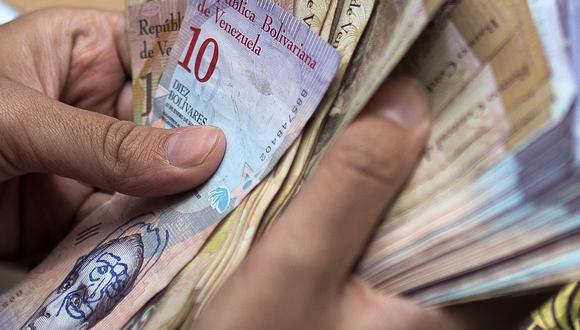 El precio del dólar se cotizaba en 344.602,42 bolívares soberanos en Venezuela este lunes. (Foto: AFP)