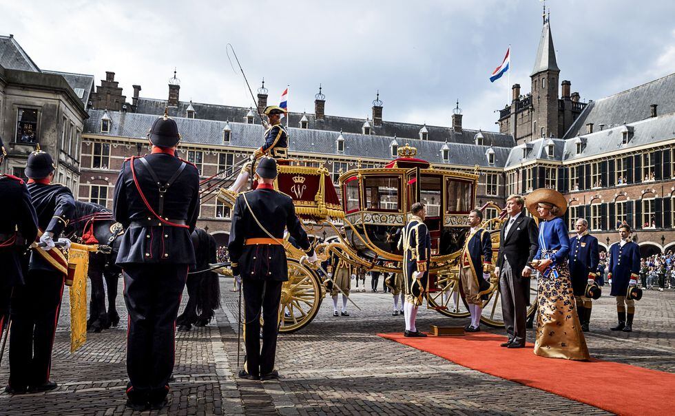 El rey holandés Willem-Alexander y la reina Máxima en La Haya el 20 de setiembre del 2016. (Foto: Remko de Waal / ANP / AFP).
