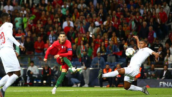 La fabulosa definición de Cristiano Ronaldo en el minuto final. (Foto: AFP)