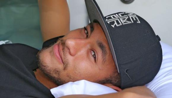 Neymar volverá a la concentración de Brasil antes del sábado