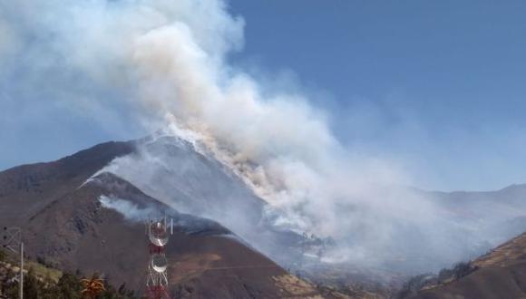 Áncash: registran incendio forestal de gran magnitud en Aija
