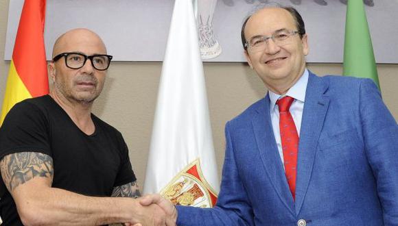 Jorge Sampaoli se convirtió en nuevo técnico del Sevilla
