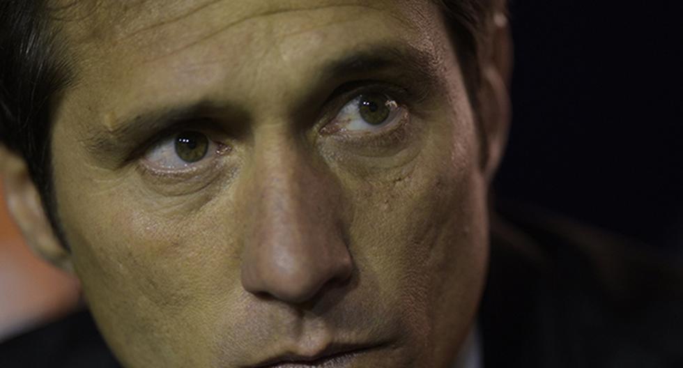 Guillermo Barros Schelotto, DT de Boca Juniors, perdió los papeles contra un periodista en plena conferencia previa al partido de semifinales de Copa Libertadores. (Foto: AFP)