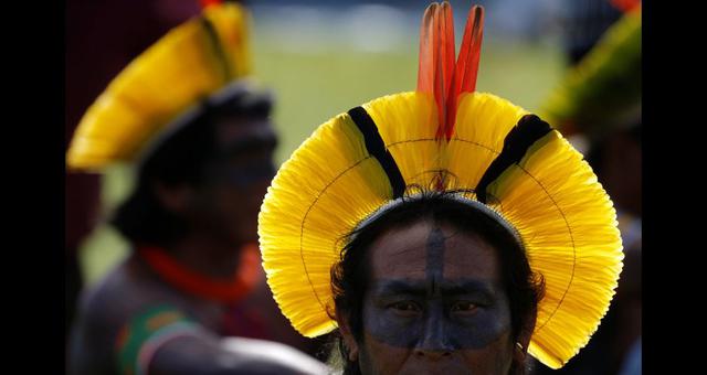 Brasil: Miles de indígenas acampan en Brasilia para protestar contra Jair Bolsonaro. (Reuters).