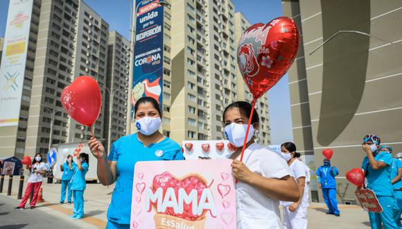 Essalud señaló que son más de 1.200 profesionales y técnicos de la salud que trabajan por cuidar y salvar la vida de los pacientes. (Foto: Seguro Social)