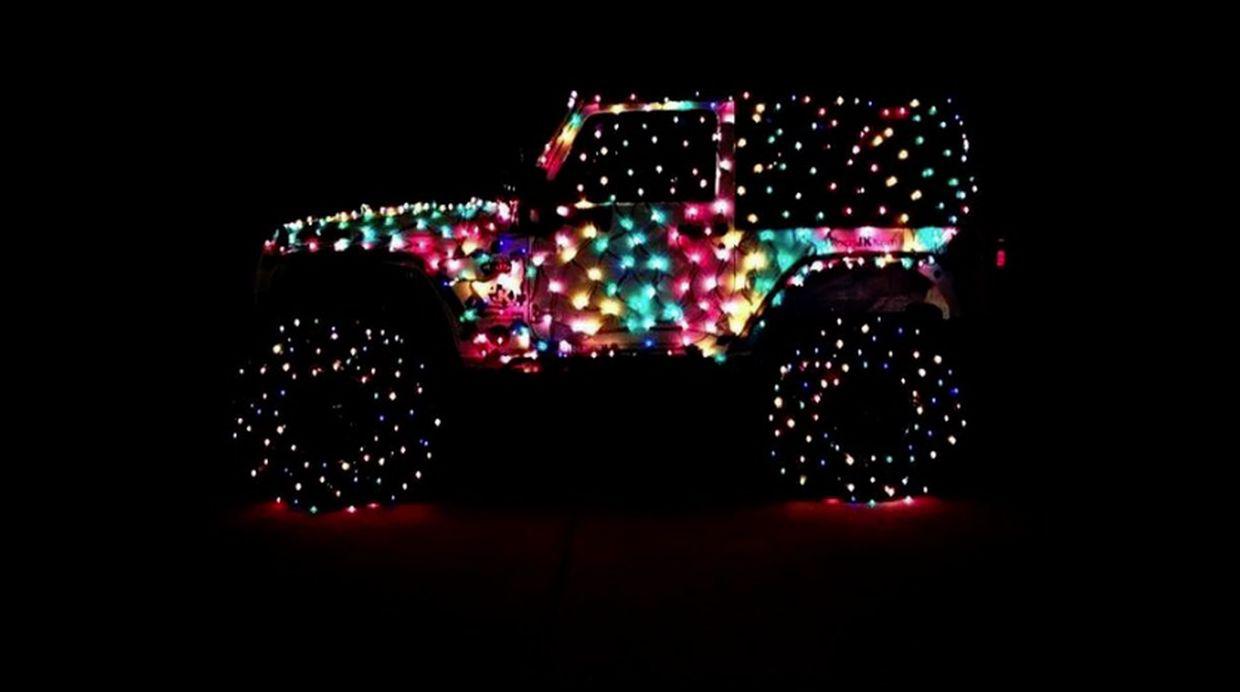 10 divertidos autos que se contagiaron de la Navidad - 9