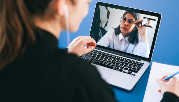 La exigencia del uso de cámaras para el teletrabajo sería una exageración y constituiría una vulneración a los derechos de los trabajadores. (Foto: Anna Shvets / Pexels)