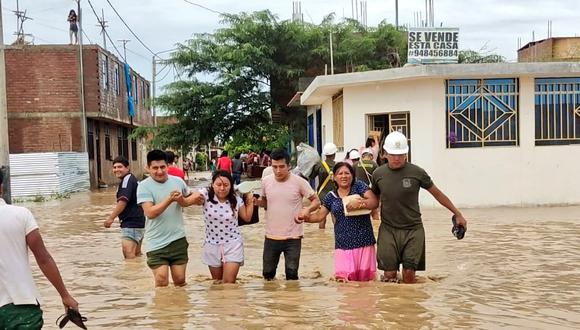 *Imagen principal: Las inundaciones ocurridas principalmente en las regiones de la costa norte del Perú, debido al ciclón Yaku en marzo de 2023, dejaron alrededor de 21 mil casas afectadas. Foto: Ministerio de Defensa del Perú.