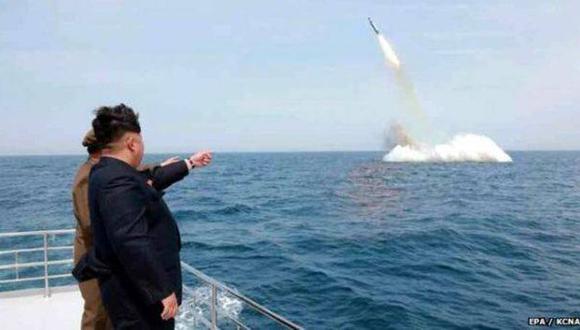 Corea del Norte lanzó misil balístico desde submarino a Seúl