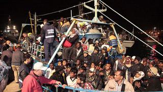 Al menos 14 migrantes muertos dejó naufragio en Lampedusa