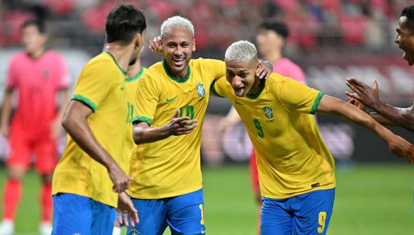 Neymar llegó a los 74 goles en la selección de Brasil y se puso a tres de Pelé. (Foto: AFP)