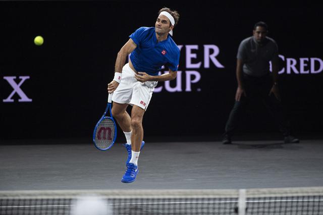 Federer derrotó 6-4 y 7-6 (3) a Isner, por la Laver Cup. (Foto: AFP)