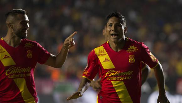 Raúl Ruidíaz atraviesa un gran momento en el Monarcas Morelia de la Liga MX. (Foto: EFE)