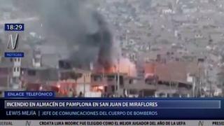 San Juan de Miraflores: incendio consumió almacén de Pamplona Alta