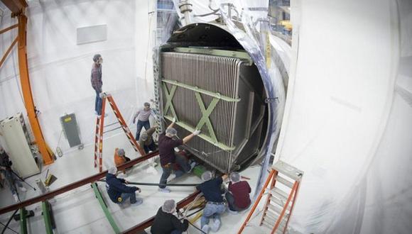 El Microboone es un detector de 12 metros de largo dentro de un gran tanque criogénico. (FERMILAB/REIDAR HAHN)