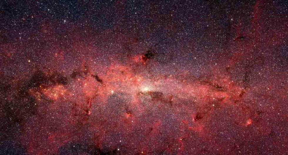 El centro de la Vía Láctea se encuentra oculto por nubes de polvo y gas cósmico. (Foto: NASA, JPL-Caltech, Susan Stolovy (SSC/Caltech) et al.)
