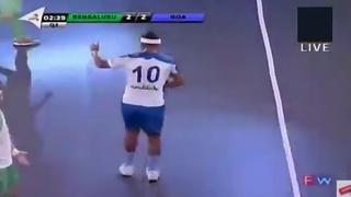 Ronaldinho mostró toda su clase en partido de futsal [VIDEO]