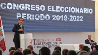 Martín Vizcarra: MEF evalúa aumento de sueldos para alcaldes del Perú