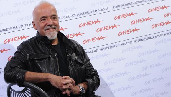 El escritor Paulo Coelho se tomó con buen humor los videos que se viralizaron en redes sociales. (Foto: Tiziana Fabi / AFP)