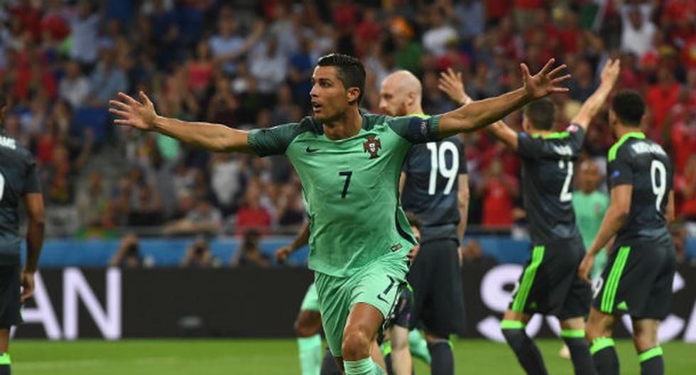 Cristiano Ronaldo rompió el empate entre Portugal vs Gales a los 50 minutos. Córner de Raphael Guerreiro y el astro luso anotó el 1-0 en Lyon. (Foto: Getty Images)