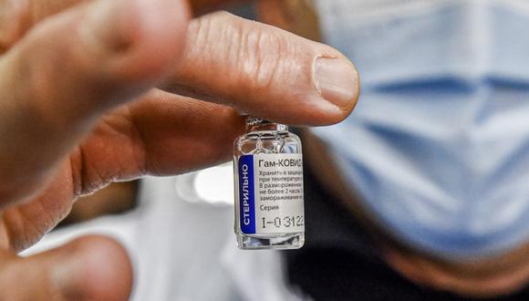 Un vial de la vacuna rusa Sputnik V para la enfermedad por coronavirus COVID-19. (Foto: Archivo/ AFP / RYAD KRAMDI).