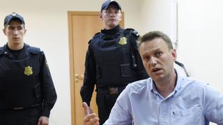 Rusia: Condenan a 30 días de cárcel al principal opositor de Putin, Alexei Navalny