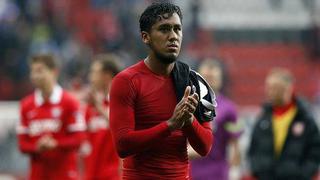 Renato Tapia se lesionó con Twente y se perderá la Copa América