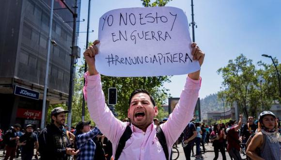 "Yo no estoy en guerra": la frase se repitió entre varios manifestantes chilenos. Foto: Getty images, vía BBC Mundo