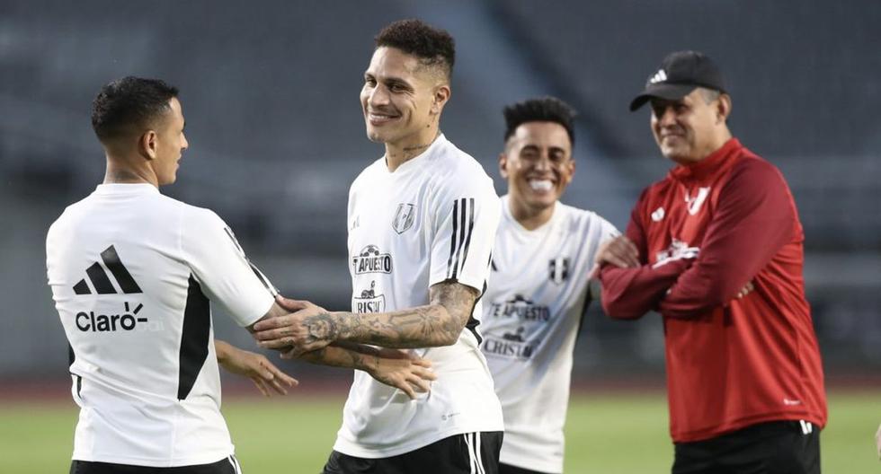 Paolo fue bien recibido en el grupo en Corea pese a sus críticas a los que juegan en la Liga 1. (Foto: AFP)