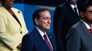 Presidente de Panamá confía en terminar su mandato pese a problemas de salud