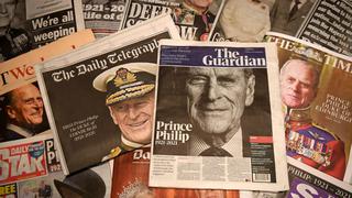 “Lloramos todos con usted (Reina Isabel II)”: prensa británica rinde homenaje al príncipe Felipe 