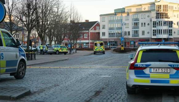 Ocho personas heridas con arma blanca en Suecia, reporta la policía. Hecho ocurrió en Vetlanda, localidad al sur del país. (Captura de pantalla/Twitter).