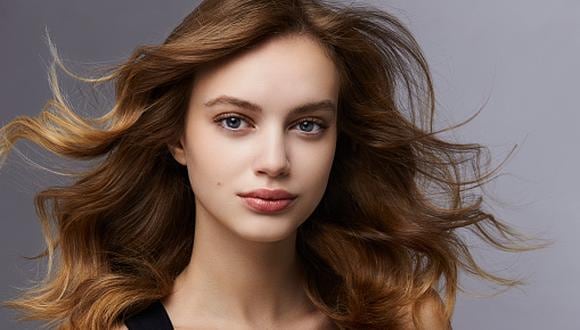 Babylights o balayage son dos técnicas que aportan luz a tu cabello. (Getty Images)