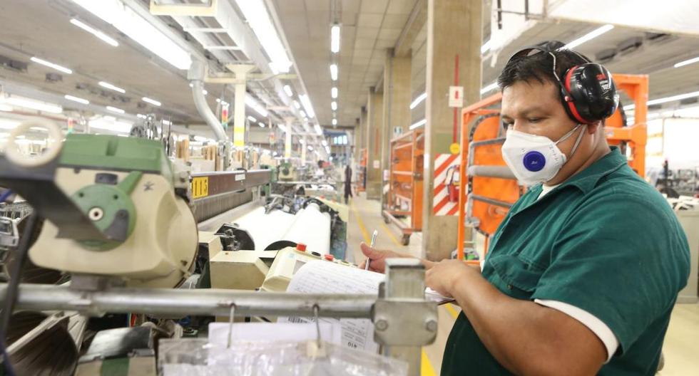 Reforma laboral del Gobierno apunta a elevar empleo formal en el país. Foto: Andina)
