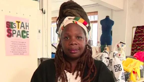 La activista Ngozi Fulani, quien denunció que fue víctima de racismo en el Palacio de Buckingham.