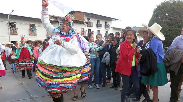 Grupos de danzas típicas de la zona también estuvieron presentes en el evento (Foto: Johnny Aurazo)